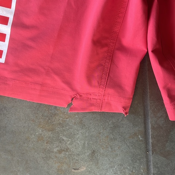 Columbia PFG, board shorts, waistline size 36, 2 small tears on back or left leg - Picture 8 of 8